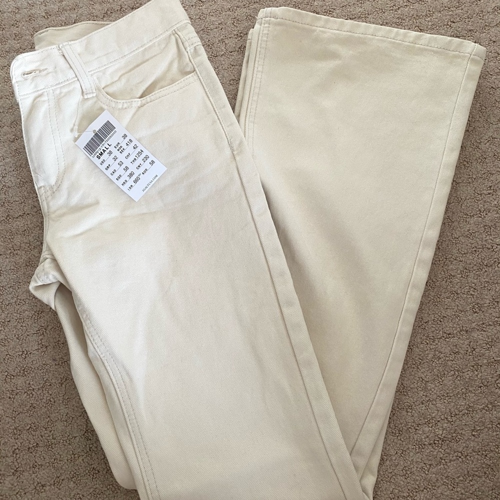 Brandy Melville Brielle flare low rise jeans